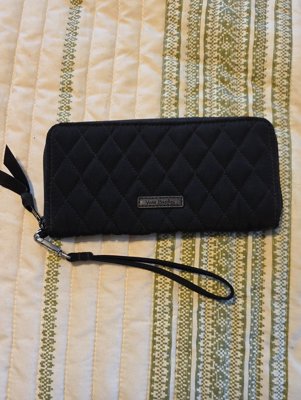 Vera Bradley Black Quilted Zip-Around Wristlet